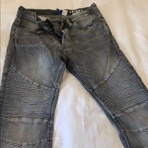 H&M’s divided jeans gray size 28